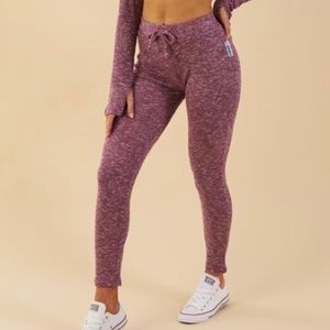 Gymshark slounge leggings (plum)